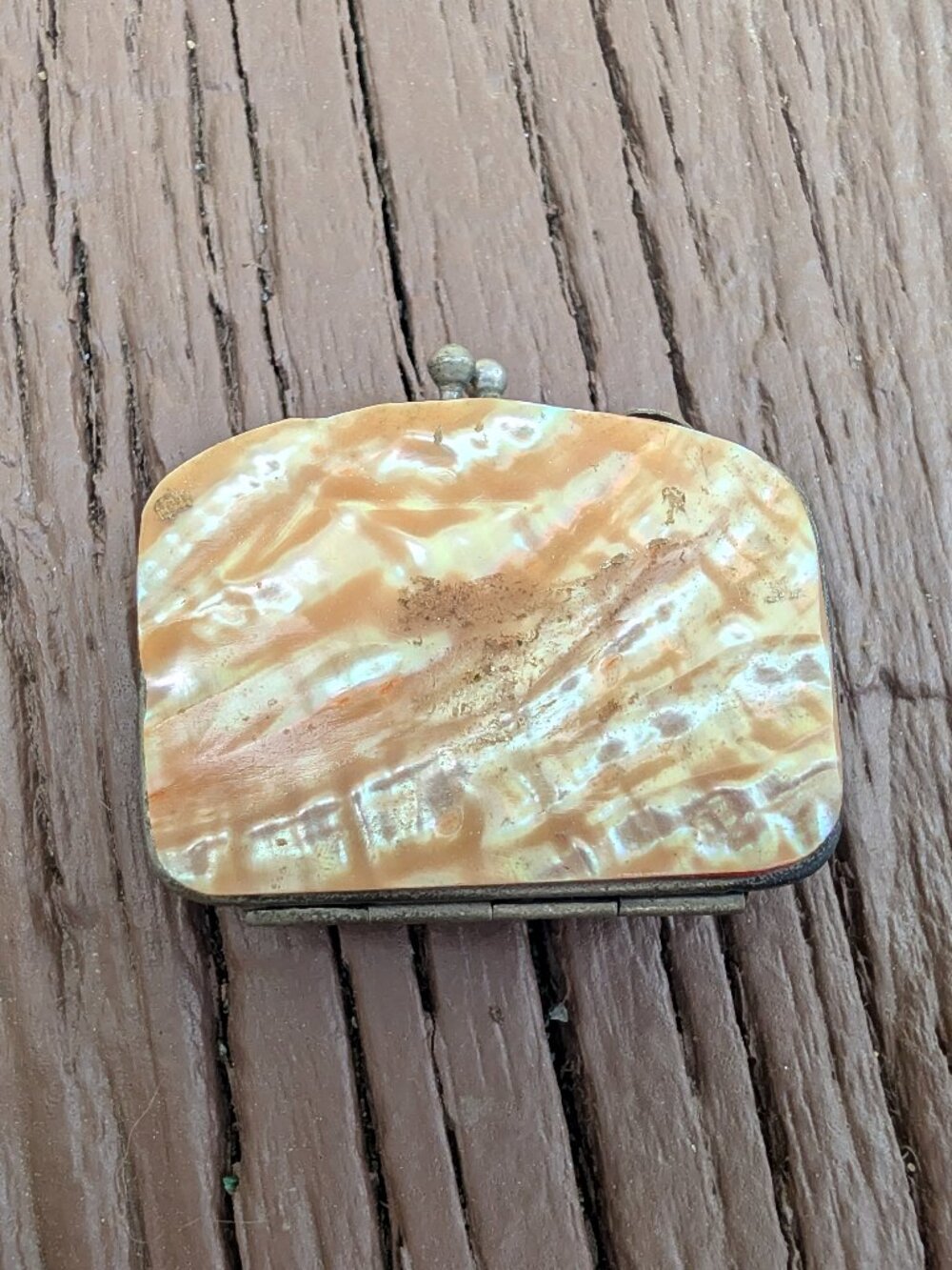 Antique Victorian Mother-of-Pearl Shell Coin Purse w Kiss-Lock Closure Sovereign